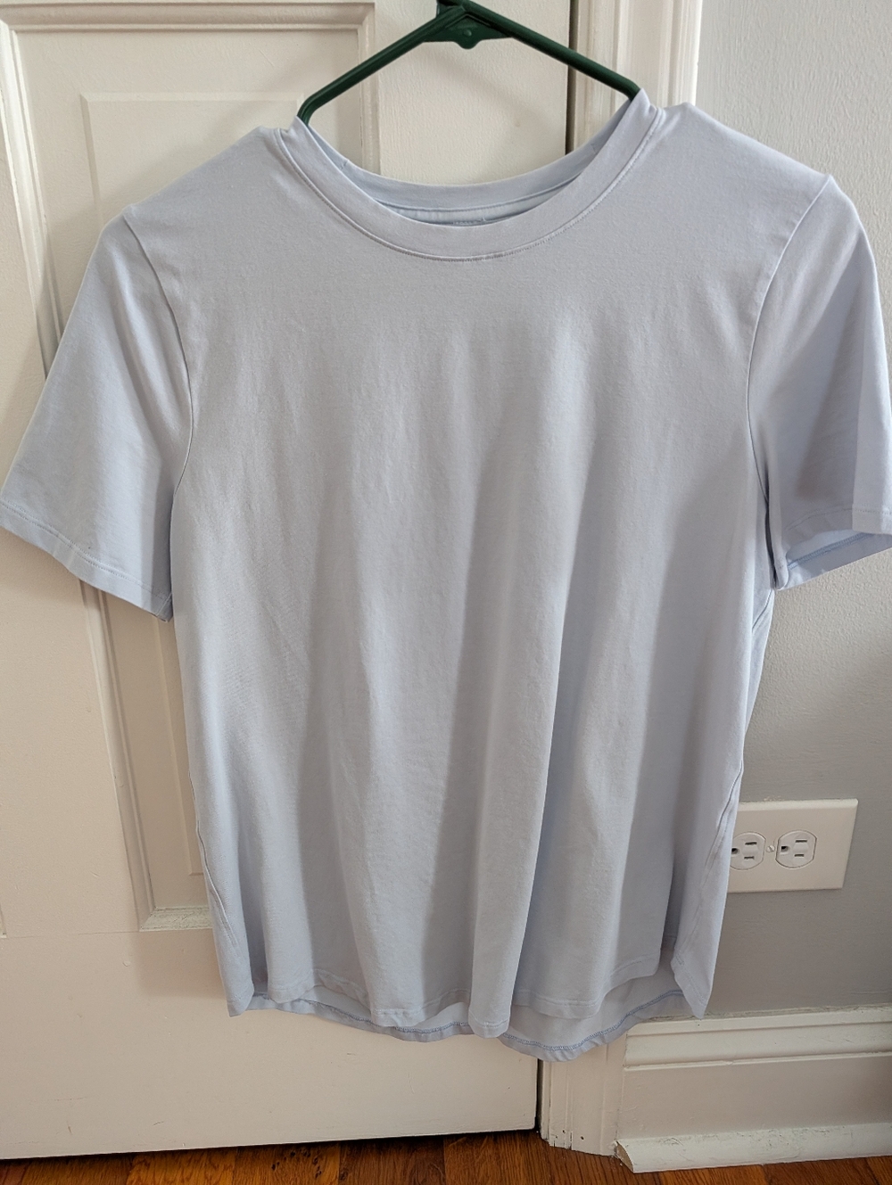 Lululemon Love Crew Shirt Size 6